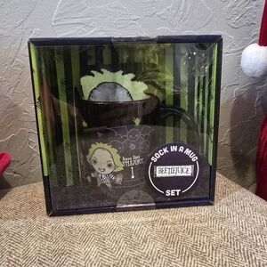 Beetlejuice‎ Sock In A Mug Set